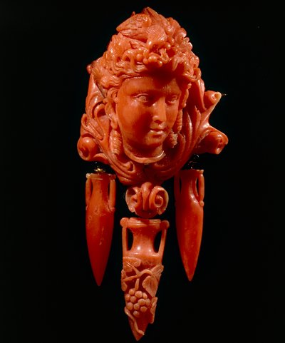 Pendant of a Classical Head and Anaphora in Mediterranean Coral and Gold by Neapolitan School