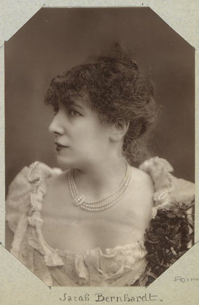 Portrait of Sarah Bernhardt, actress by Paul Nadar