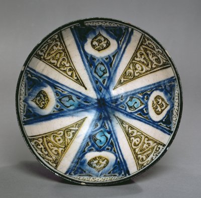 Dish, from Kashan, Iran, Seljuk period, late 13th century by Persian School
