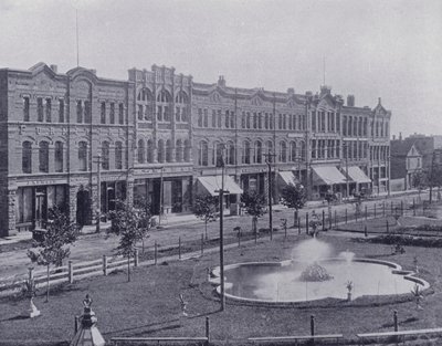 Canada: Victoria Row, from Queen