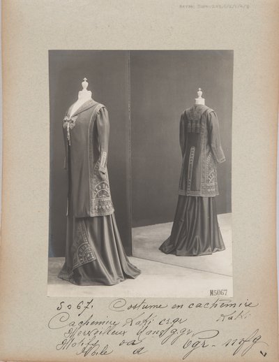 House of Worth, Costume by Photographer French