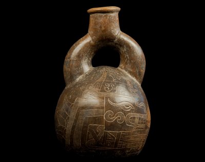 Stirrup Handle Vase / Culture Chavin by Precolombian Precolombian