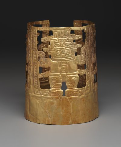 Crown with deity figures, c.1000 to 200 B.C by School Peruvian