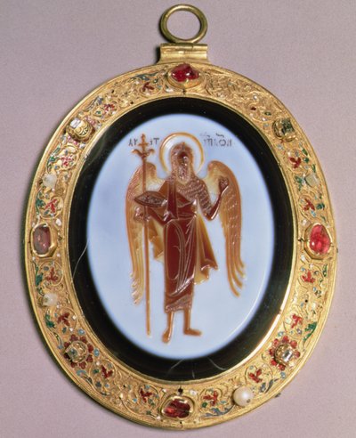 Panagia, carved sardonyx mounted in gold set with pearls and jewels with filigree and enamel decoration, Moscow, mid 16th century by School Russian