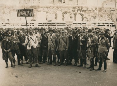 Album "MVSN- Blackshirts": Hunters Frosinone, armed with a shotgun, with two officers of the Militia of Forestry in Naples by Troncone Troncone