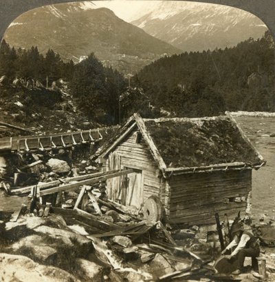 A Log-Built Mill and a Water-Wheel Grindstone, on Stalheims River, Naerodal, Norway by Unbekannt