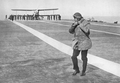An Historic Occasion: King Edward removing his flying helmet, 1936 by Unbekannt