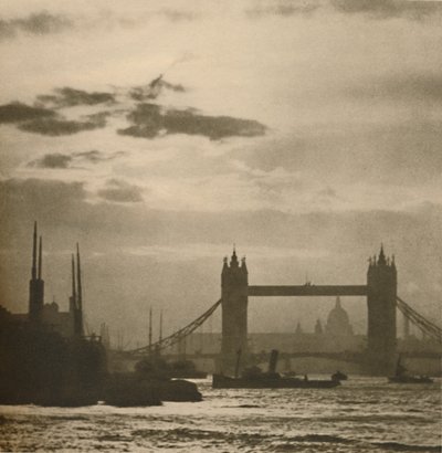 As the Ships See London From The Pool by Unbekannt