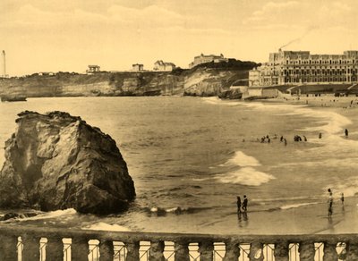 Biarritz - Hotel du Palais et la Baie, c1930 by Unbekannt