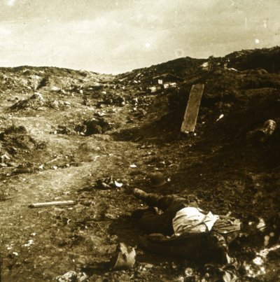 Body, Trenches on the Front Line, Somme, Northern France by Unbekannt