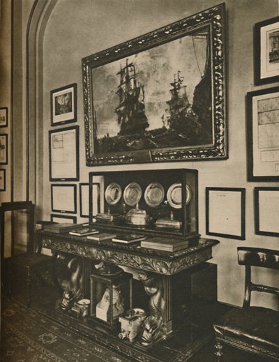Cabinet of Nelson Relics in Lloyds Committee Room, c1935 by Unbekannt