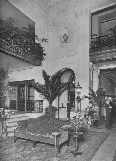 Corner of the Main Lobby, Looking Towards the Office, Roosevelt Hotel, New York City, 1924 by Unbekannt