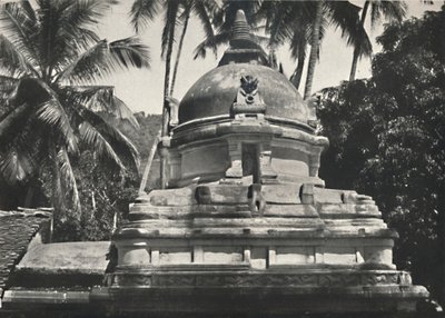 Dagoba im Tempel des Heilgen Zahnes in Kandy by Unbekannt