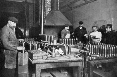 Filling Shrapnel Shells in a British Munitions Factory, World War I, 1914-1918 by Unbekannt