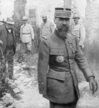 Georges Clemenceau and General Gouraud, 6th July 1918 by Unbekannt