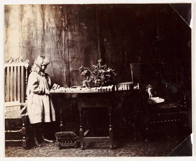 Girl playing with a Noah