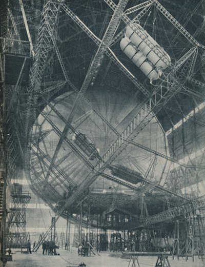 Intricacies of Framework and Cylinder: R101 in the Making by Unbekannt