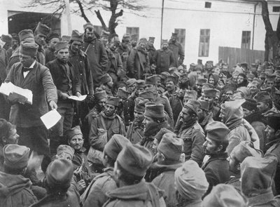 Issuing passes for a few days leave at home to the wounded Serbian troops at Nish, 1915 by Unbekannt