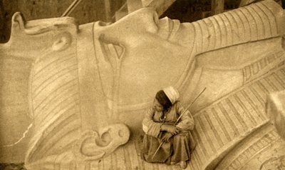 Memphis - Head of the Statue of Rameses II by Unbekannt