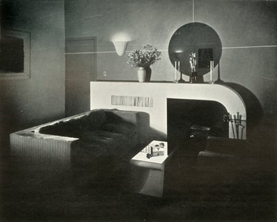New York pent-house home of Raymond Loewy, designed by himself - Fireplace by Unbekannt