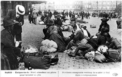Refugees from the North Waiting for a Guide to Find Them Lodgings, Paris, World War I, 1914-1918 by Unbekannt