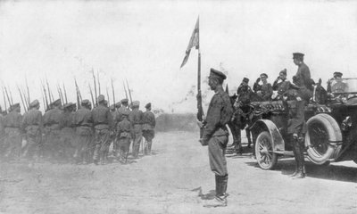 Russian troops parading in front of Alexander Kerensky, First World War by Unbekannt