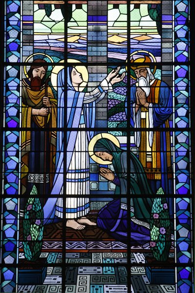 Stained glass in Notre Dame du Rosaire catholic church: the Visitation, Saint-Ouen, France by Unbekannt