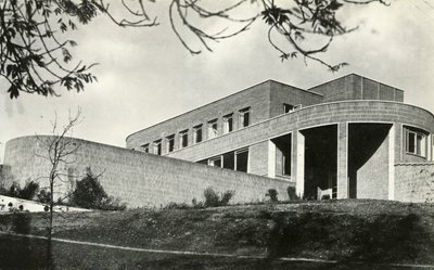 The Contemporary Idiom Brick House at Hampstead, London, 1941 by Unbekannt