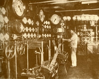 The Main Engine Control Platform of the Aquitania by Unbekannt
