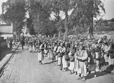 Turcos Waiting for the Order to Advance, 1914 by Unbekannt