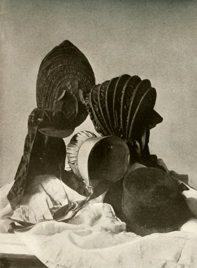Two Silk Calashes, Riding-Cap, Quaker Bonnet, Hat, Gloves, and Skirt, 18th Century, 1937 by Unbekannt