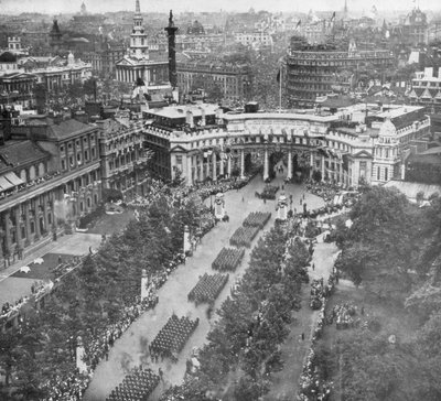 Victory Parade Passing Through the Admiralty Arch and Down the Mall, 19th July, 1919 by Unbekannt