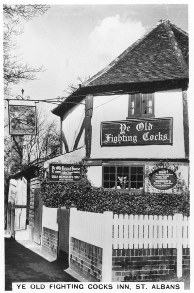 Ye Old Fighting Cocks Inn, St Albans, Hertfordshire, 1937 by Unbekannt