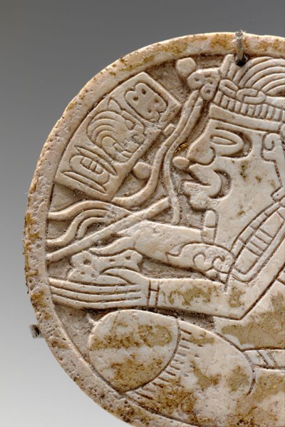 Detail from a Mayan shell roundel, depicting a crosslegged scribe with pen in hand, c.550-950 by Unbekannt