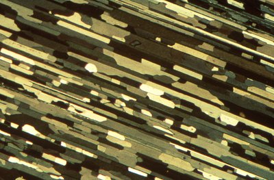 Micrographs (Light) Anodised extruded aluminium, light micrograph by Unbekannt