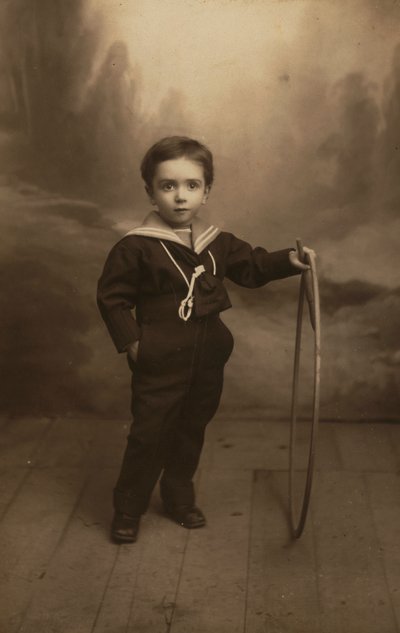 Portrait of a child with a circle, postcard by Unbekannter Künstler