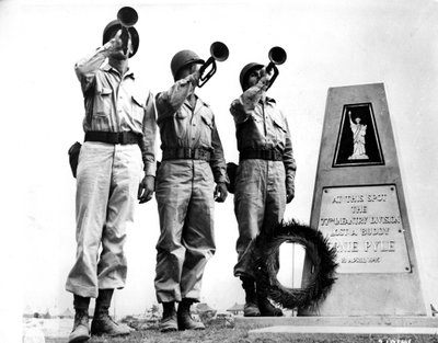 Second World War: Okinawa (Japan) August 20 by Unbekannt
