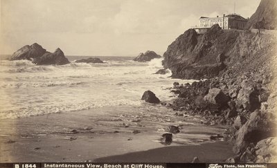 View of Cliff House and the beach below, San Francisco by Unbekannter Künstler