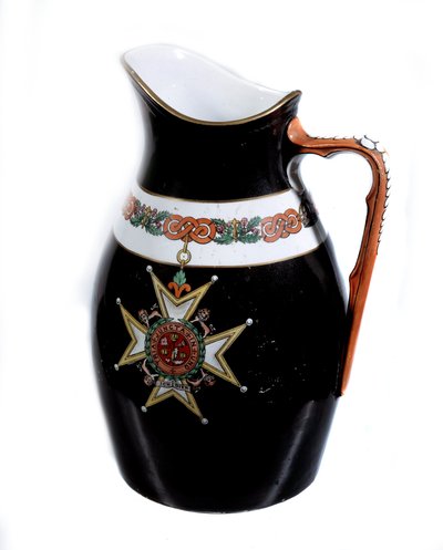 Pot with cross of the Order of the Bath by Unknown artist