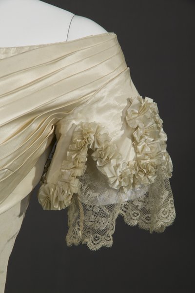 Bridesmaid dress by Unknown artist
