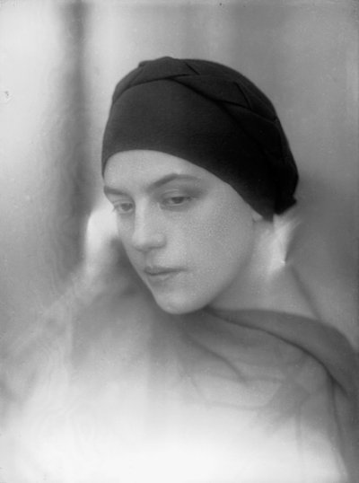 Portrait of Anita Pittoni, c.1933 by Wanda Wulz