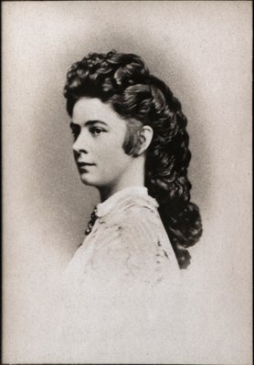 sisi様確認用 Museum acquires Empress Sisi's silk ankle boots – The History Blog