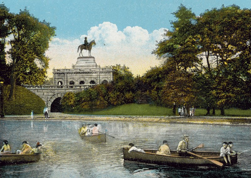 Grant Monument, Lincoln Park by American Photographer