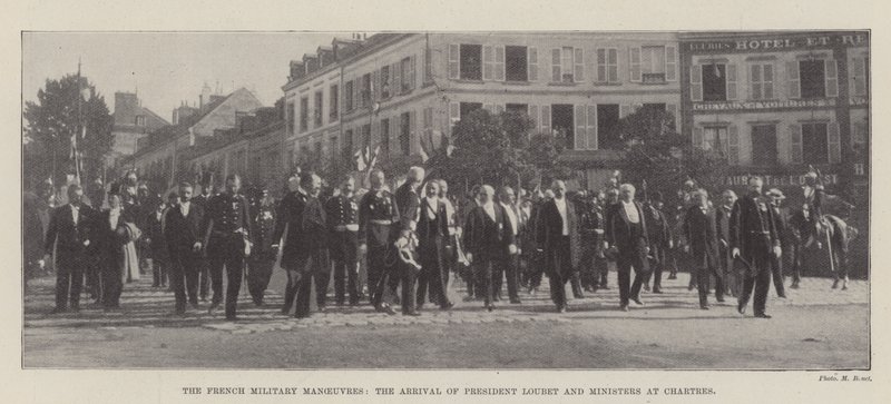 The French Military Manoeuvres, the arrival of President Loubet and ministers at Chartres by English Photographer