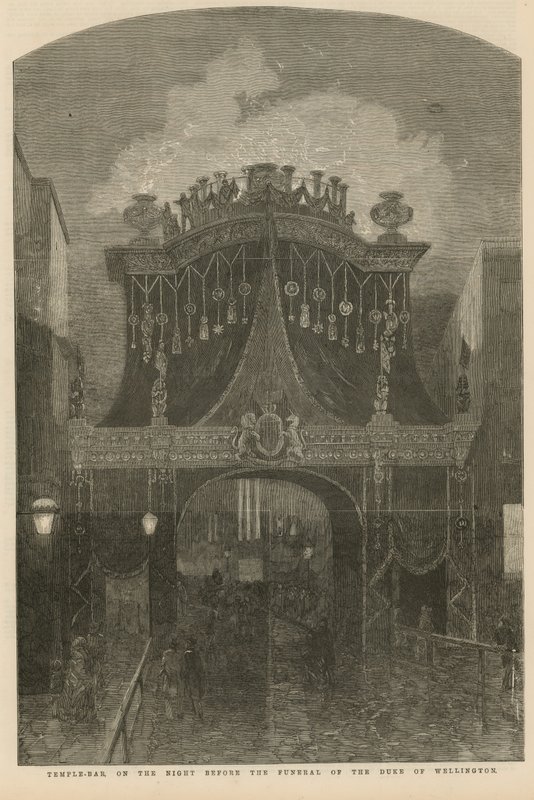 Temple Bar on the Night Before the Funeral of the Duke of Wellington by English School