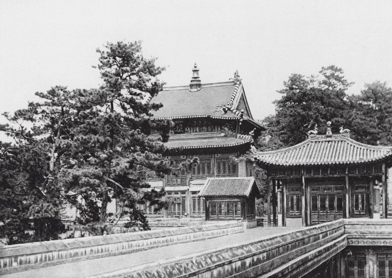 Jehol, Hingkung, Chihli, In the Lama Monastery Hingkung by Ernst Boerschmann