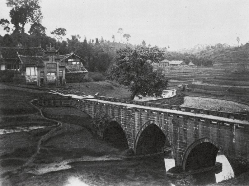 Luchou, Tzeliutsing, Szechuan, Landscape by Ernst Boerschmann
