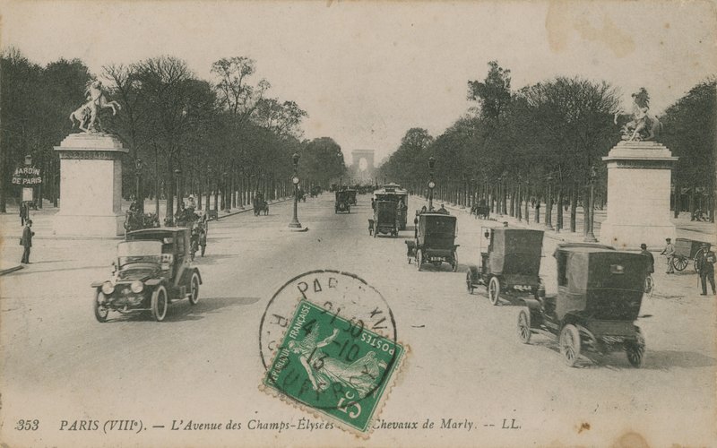 Paris - Avenue des Champs-Elysees. Postcard sent in 1913 by French Photographer
