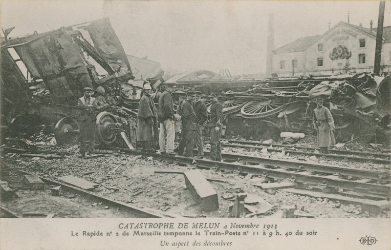 Train crash at Melun in France, 4 November 1913. View of the rubble. Postcard sent in 1913 by French Photographer
