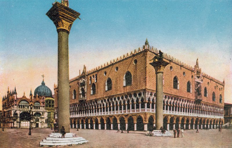 Venice: Palazzo Ducale by Italian Photographer